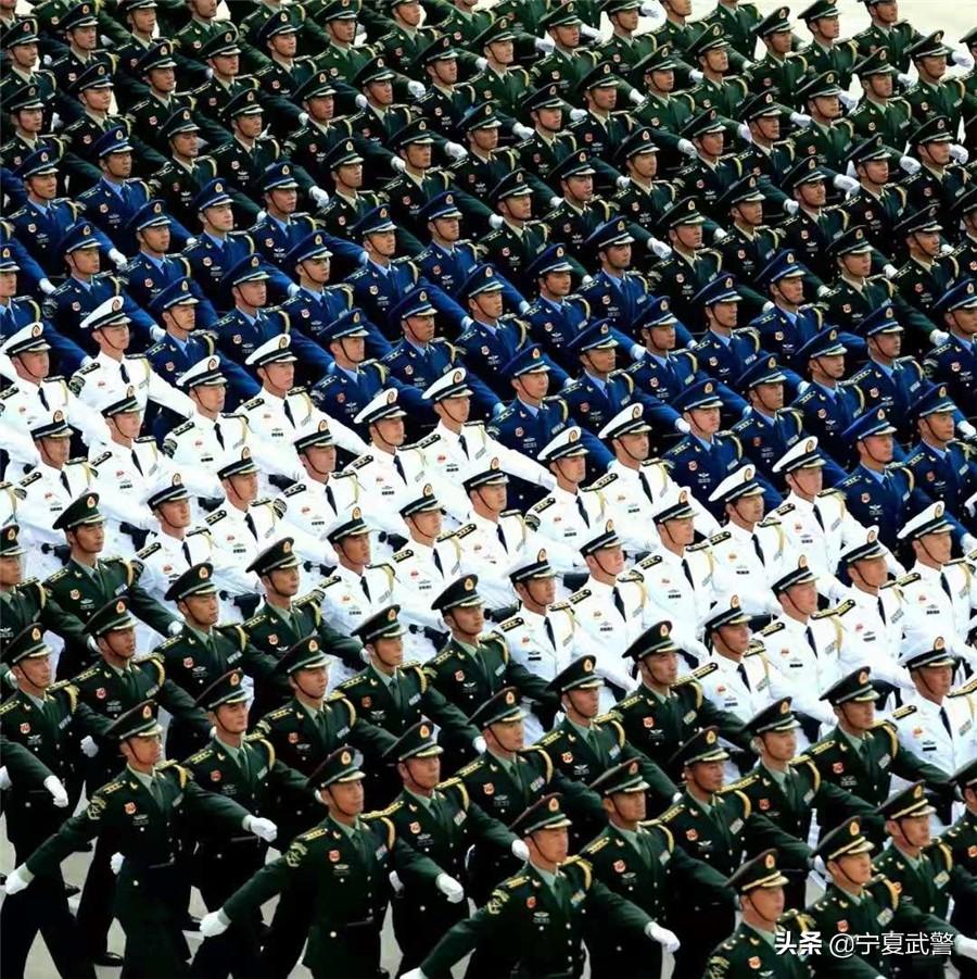 阅兵队列整齐得像复制粘贴 有何秘诀阅兵队列整齐得像复制粘贴，揭秘背后的秘诀